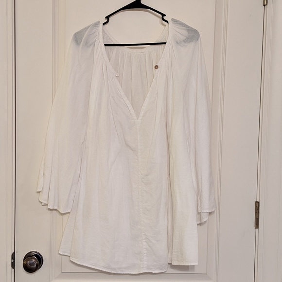 Tops - White Flowy Tunic